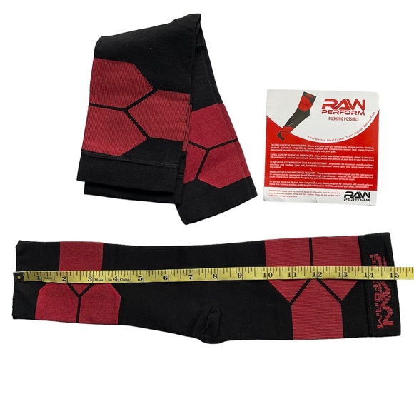 2 Pairs Compression Sleeves M  RAW Perform Black Red NEW - Picture 3 of 8